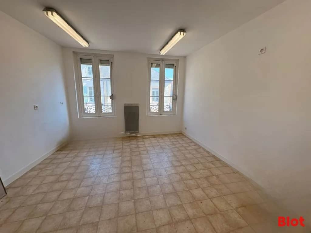 Local commercial · 80 m² · Fonds de commerce — photo 1