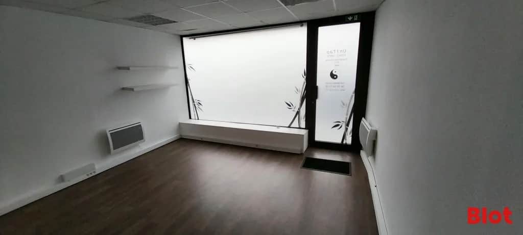 Local commercial · 31 m² · Location — photo 1