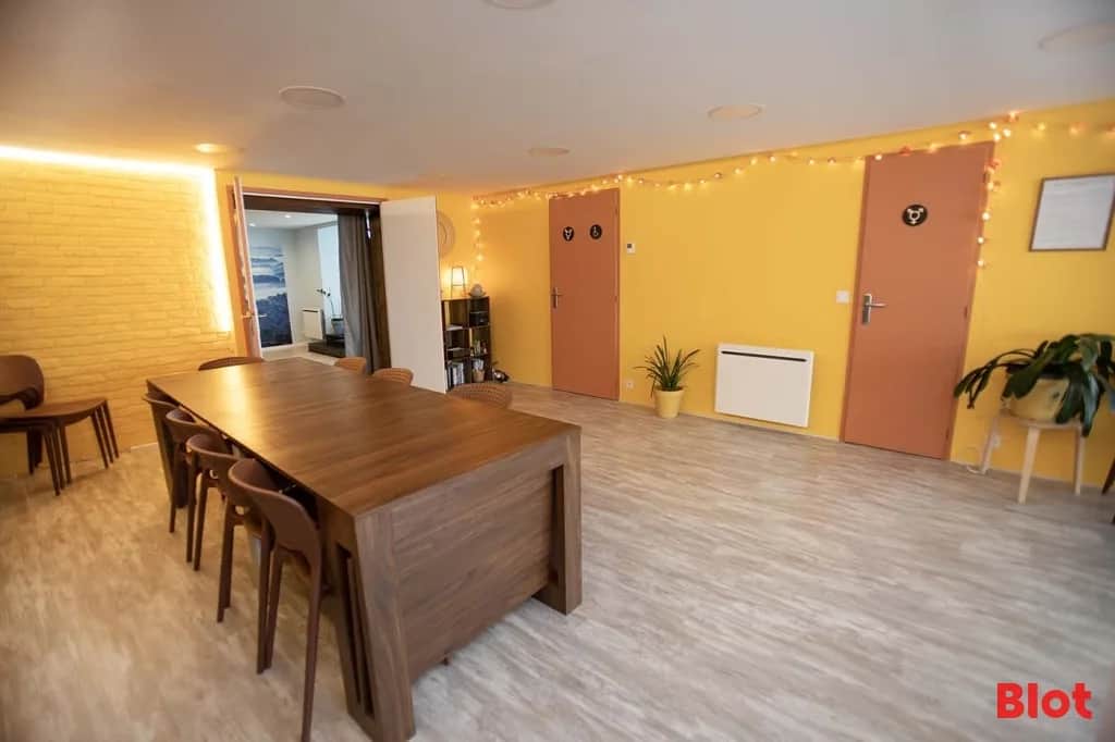 Local commercial · 88 m² · Achat des murs — photo 1