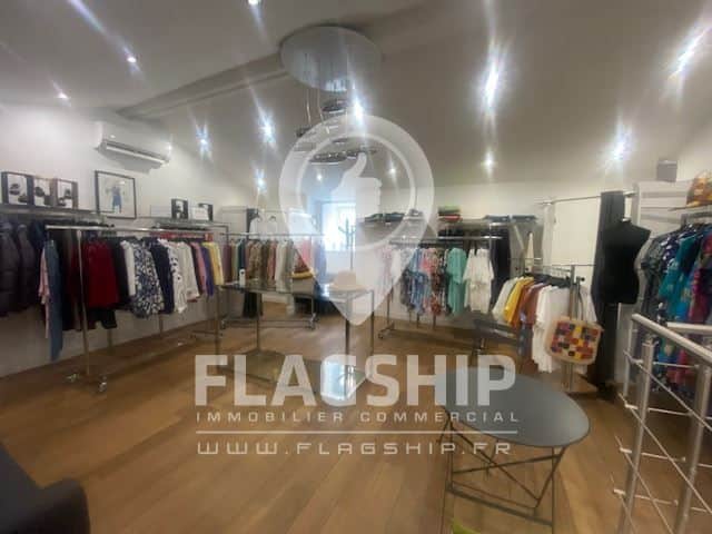 Local commercial · 83 m² · Cession de bail — photo 1