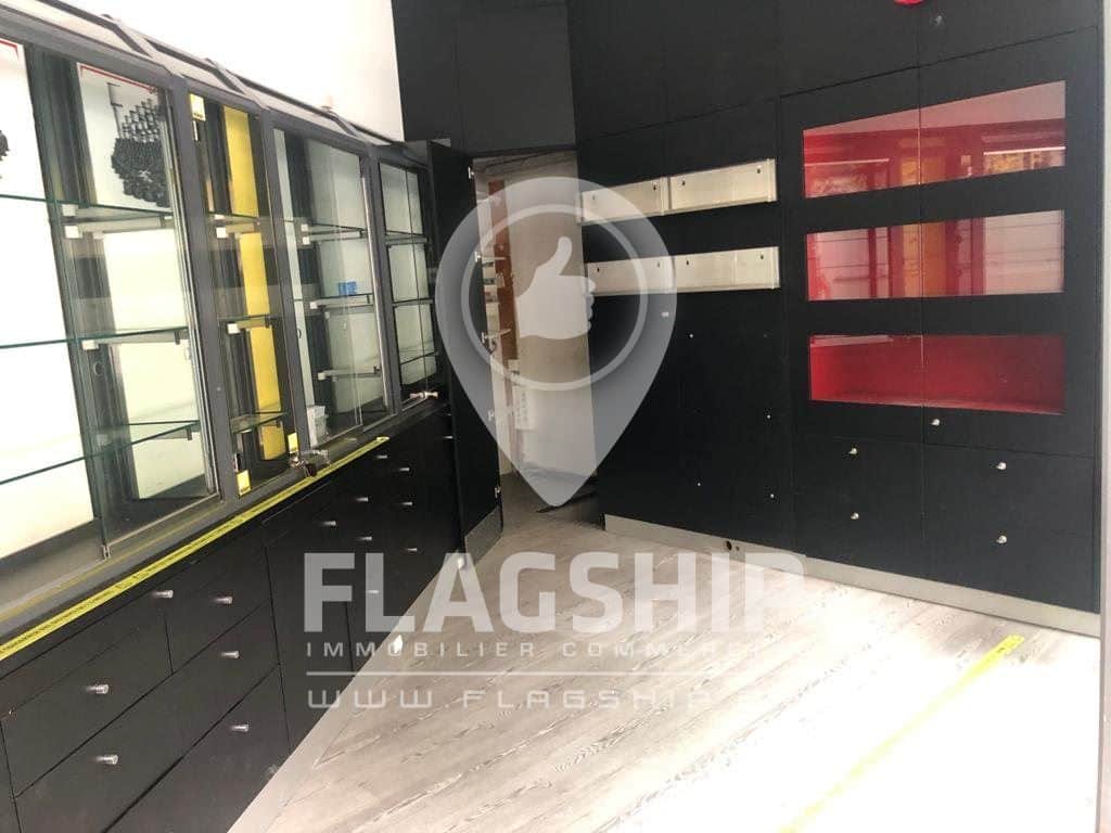 Local commercial · 30 m² · Location — photo 1