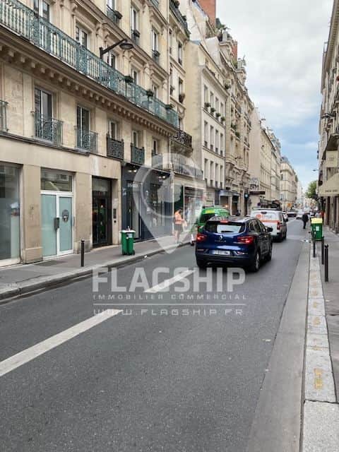 Local commercial · 90 m² · Cession de bail — photo 1