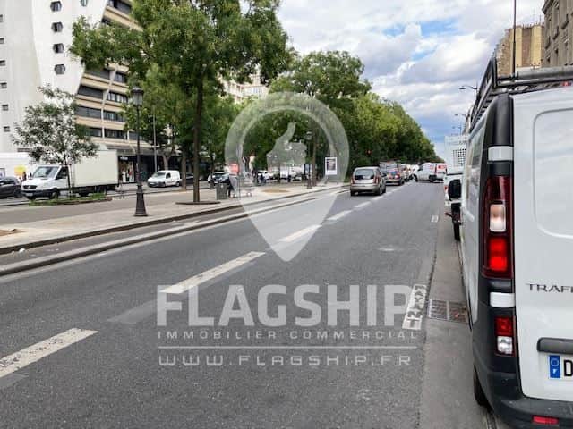 Local commercial · 120 m² · Cession de bail — photo 1