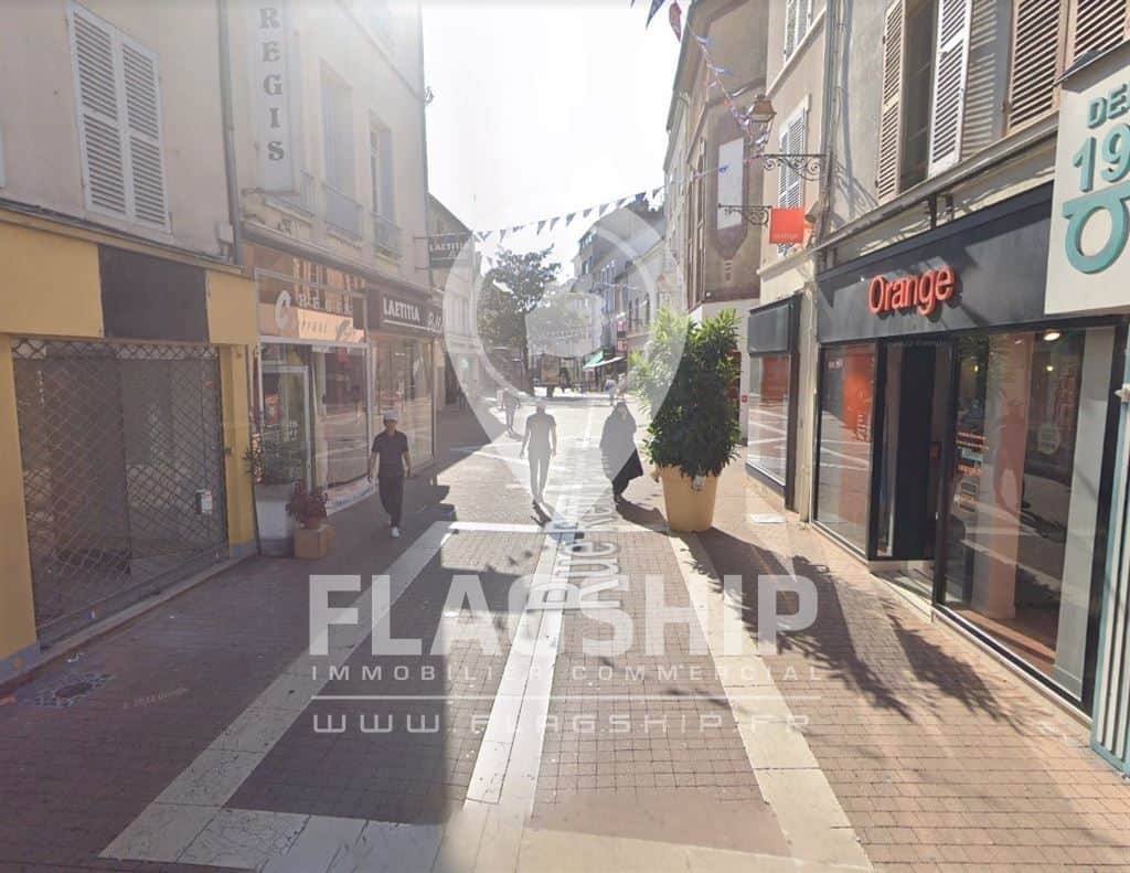 Local commercial · 94 m² · Location — photo 1