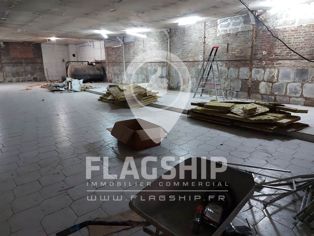 Local commercial · 344 m² · Location — photo 1