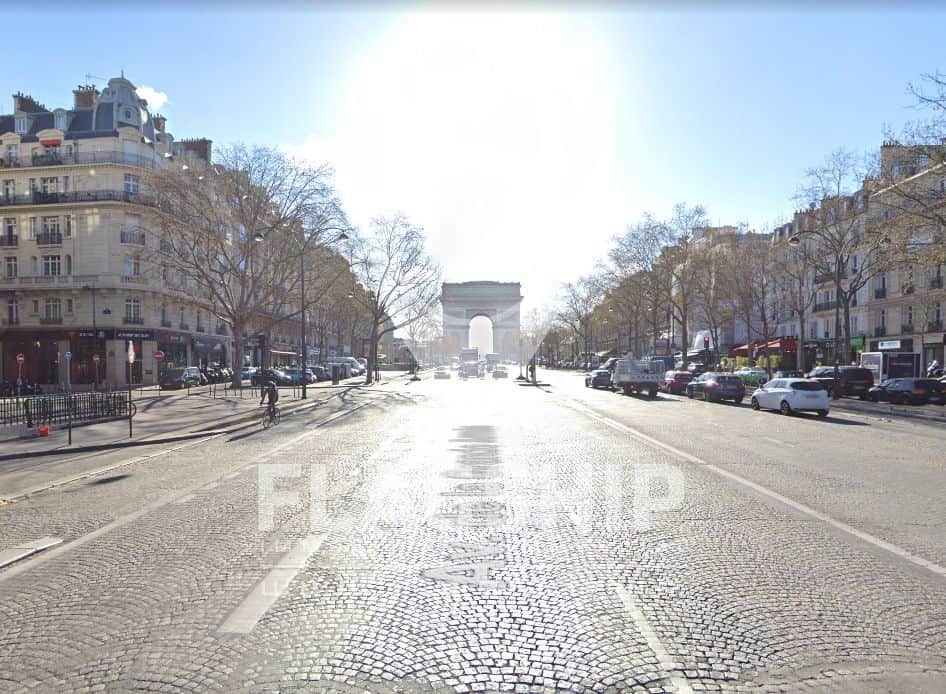 Local commercial · 250 m² · Location — photo 1
