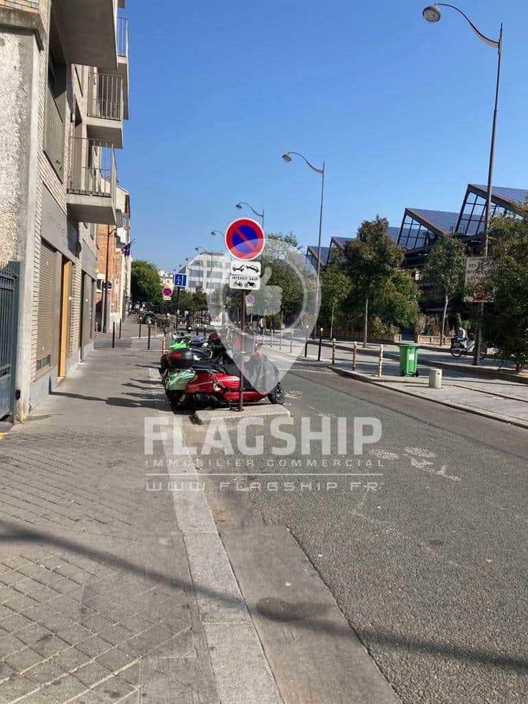 Local commercial · 1042 m² · Cession de bail — photo 1
