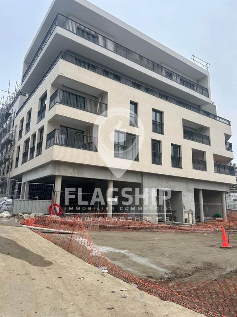 Local commercial · 312 m² · Location — photo 1