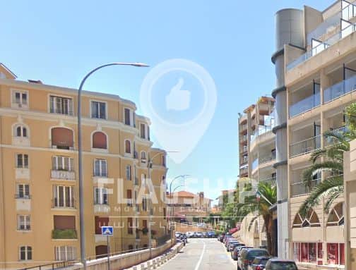 Local commercial · 168 m² · Achat des murs — photo 1