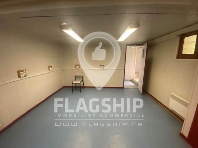Local commercial · 375 m² · Achat des murs — photo 1