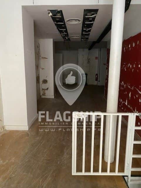 Local commercial · 72 m² · Location — photo 1