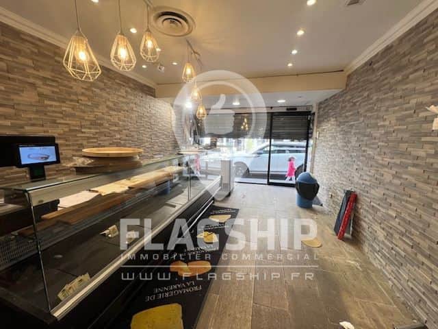 Local commercial · 43 m² · Cession de bail — photo 1