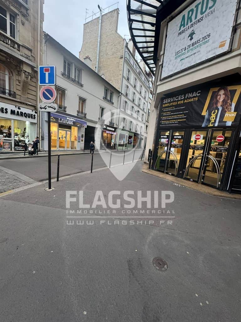 Local commercial · 50 m² · Location — photo 1