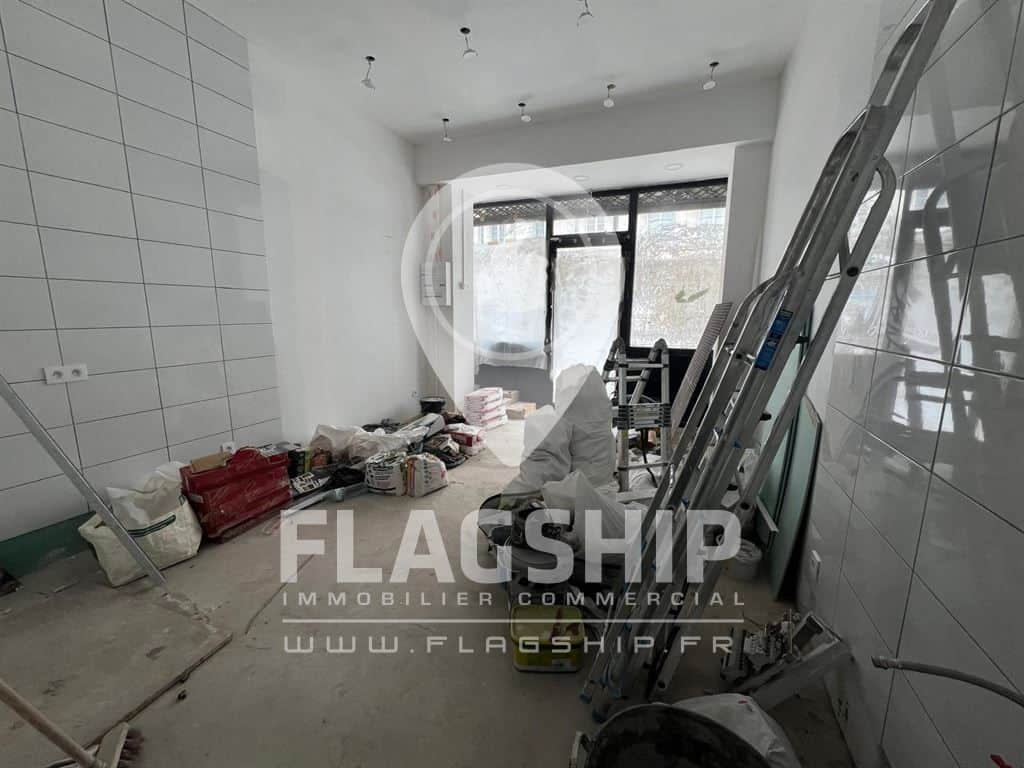 Local commercial · 25 m² · Location — photo 1