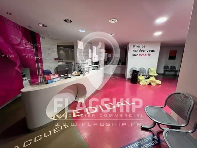 Local commercial · 850 m² · Achat des murs — photo 1