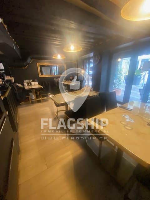 Local commercial · 48 m² · Cession de bail — photo 1
