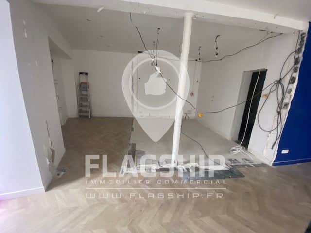 Local commercial · 85 m² · Location — photo 1