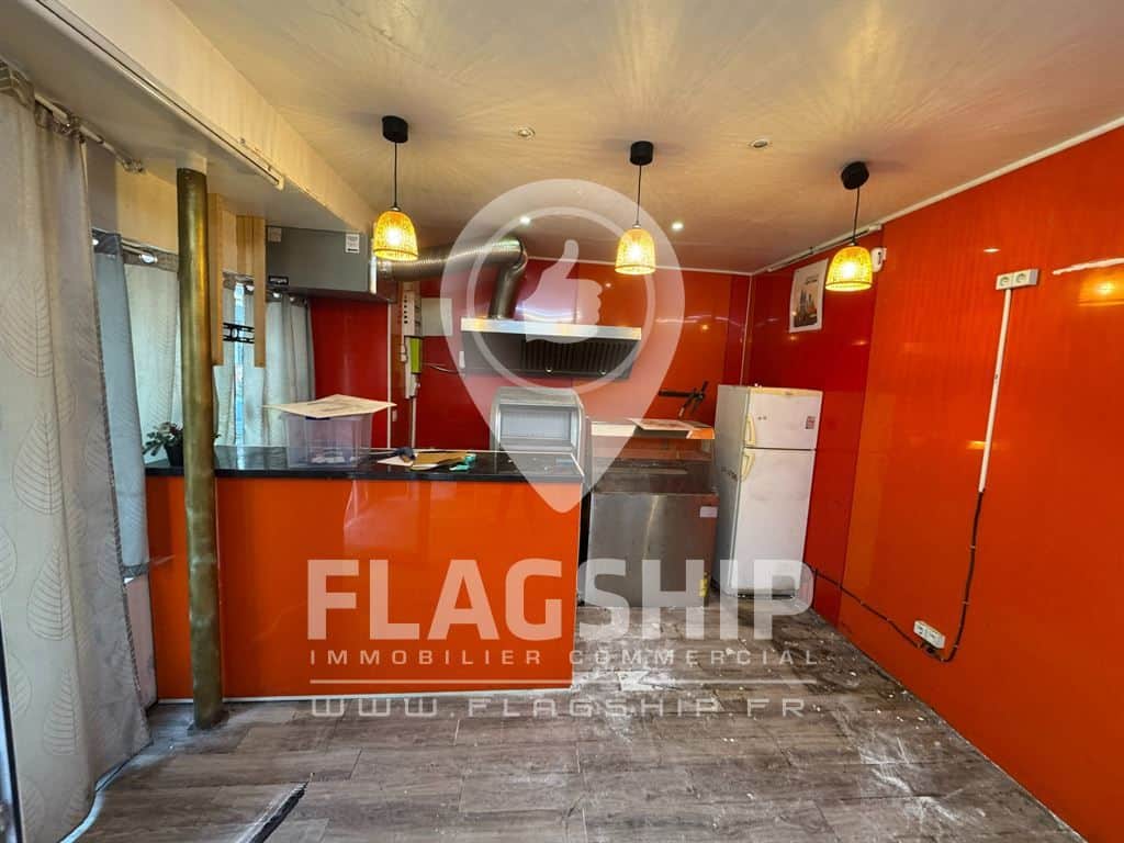 Local commercial · 38 m² · Cession de bail — photo 1