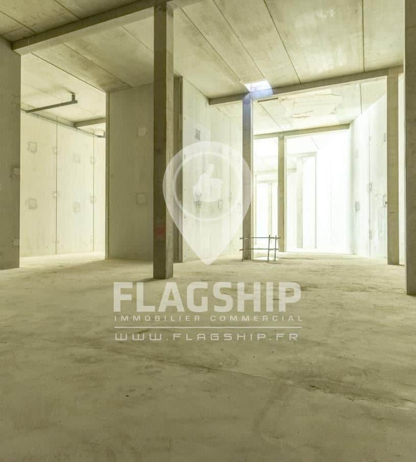 Local commercial · 1500 m² · Location — photo 1