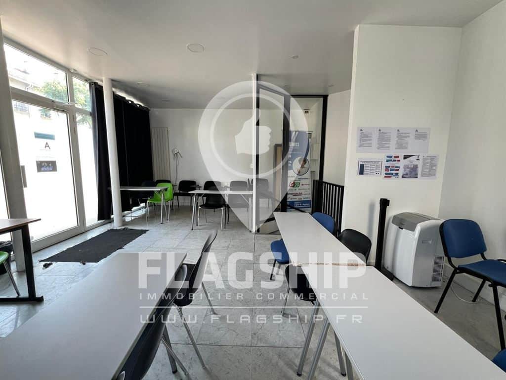 Local commercial · 95 m² · Location — photo 1