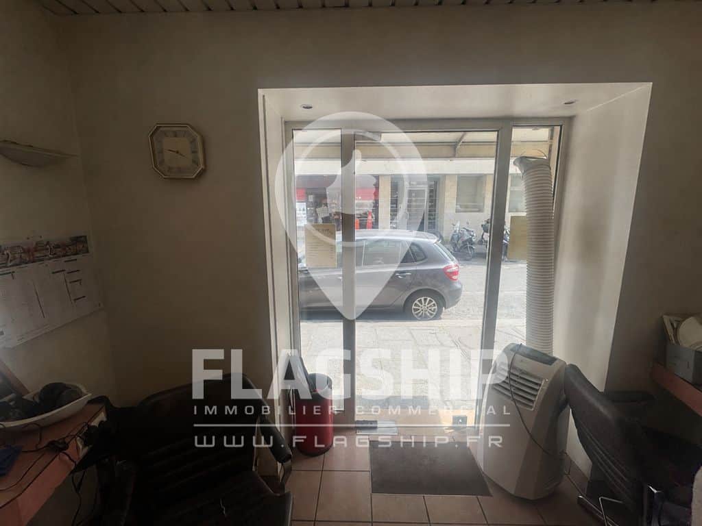Local commercial · 15 m² · Cession de bail — photo 1
