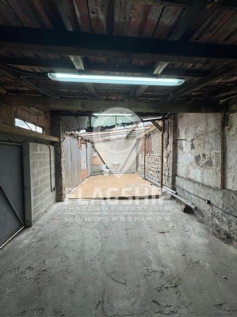 Local commercial · 65 m² · Location — photo 1