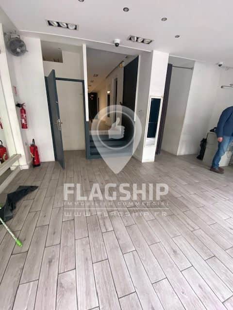 Local commercial · 65 m² · Location — photo 1