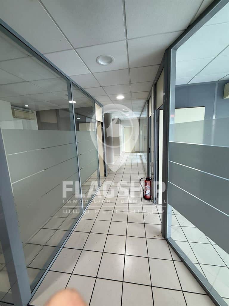 Local commercial · 120 m² · Location — photo 1