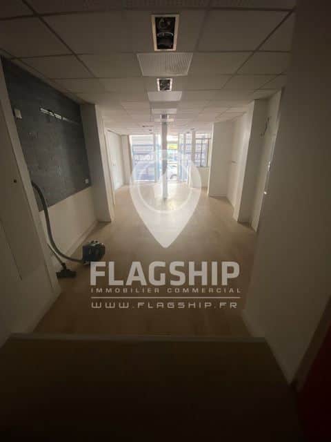 Local commercial · 75 m² · Location — photo 1