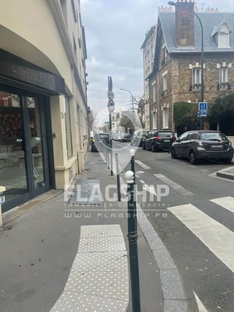 Local commercial · 93 m² · Cession de bail — photo 1