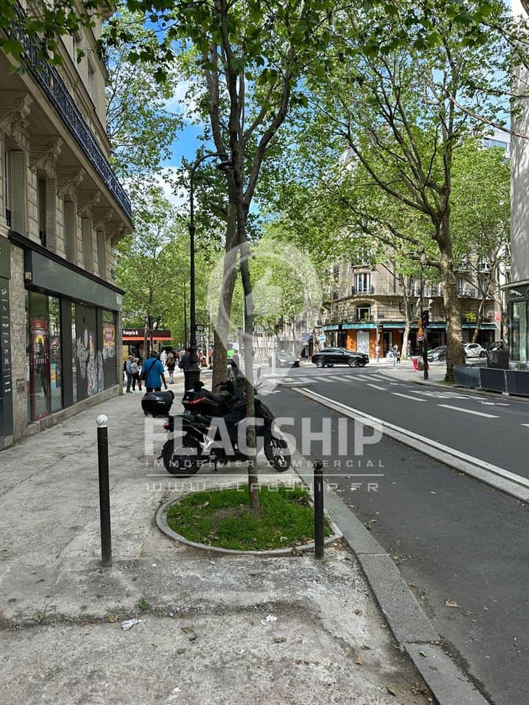 Local commercial · 150 m² · Location — photo 1