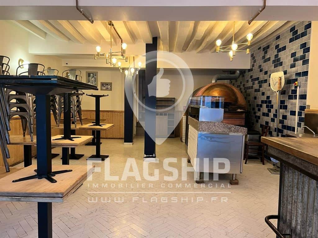 Local commercial · 122 m² · Location — photo 1