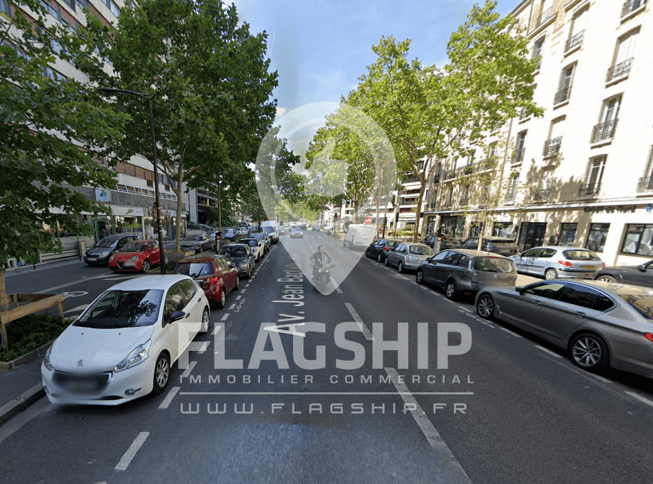 Local commercial · 165 m² · Location — photo 1