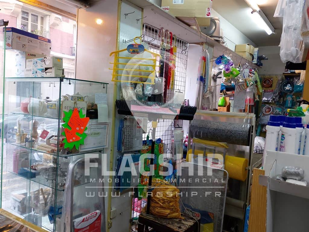 Quincaillerie · 100 m² · Cession de bail — photo 1