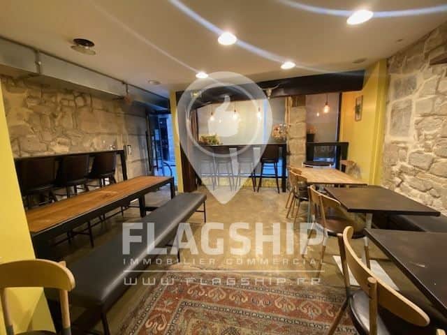 Local commercial · 62 m² · Location — photo 1