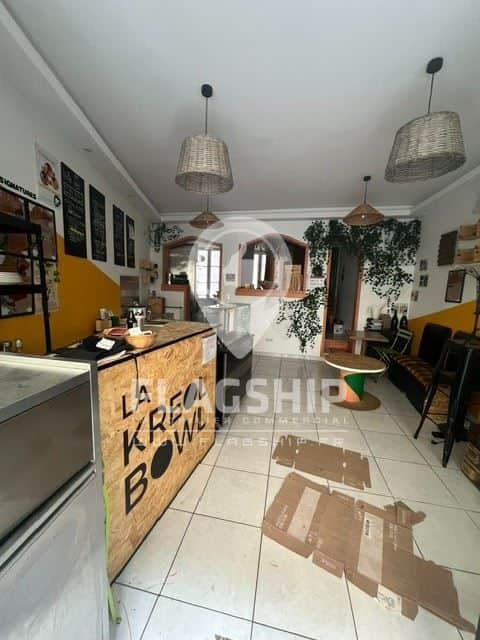 Local commercial · 49 m² · Location — photo 1