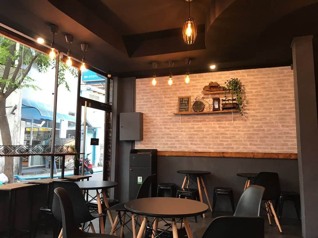 Local commercial · Location — photo 1
