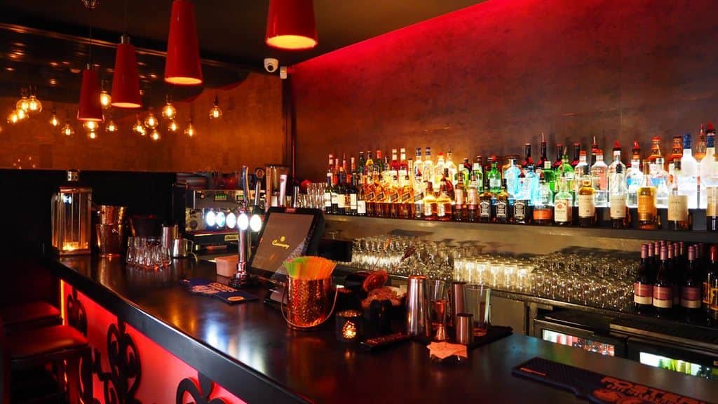 Local commercial · 44 m² · Fonds de commerce — photo 1