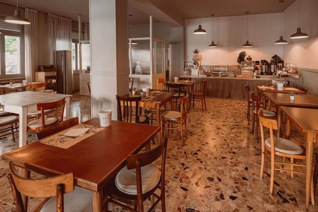 Local commercial · 173 m² · Fonds de commerce — photo 1