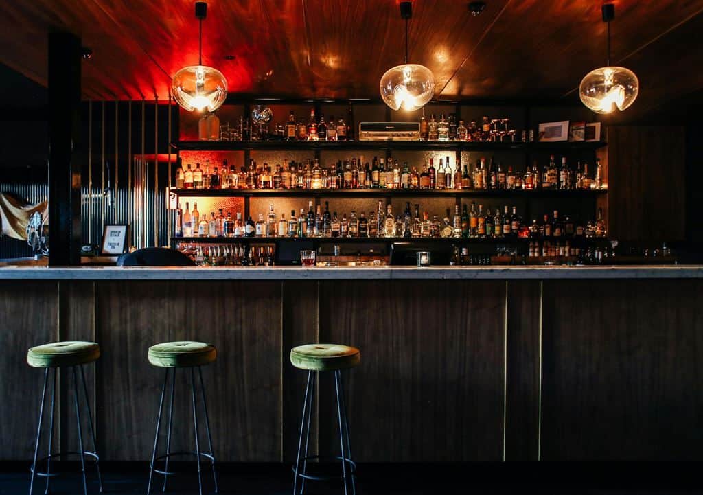 Bar · 140 m² · Fonds de commerce — photo 1