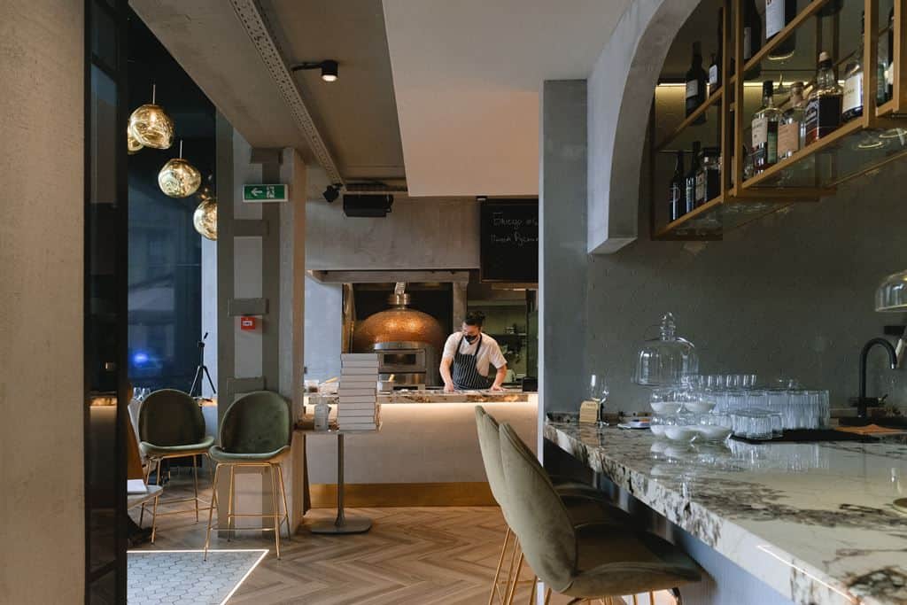 Bar · 380 m² · Fonds de commerce — photo 1
