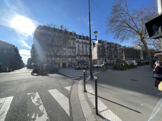 Local commercial · 82 m² · Cession de bail — photo 1