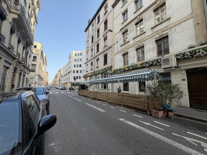 Local commercial · 100 m² · Fonds de commerce — photo 1