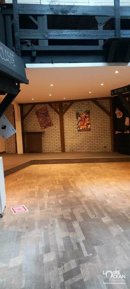 Local commercial · 280 m² · Achat des murs — photo 1