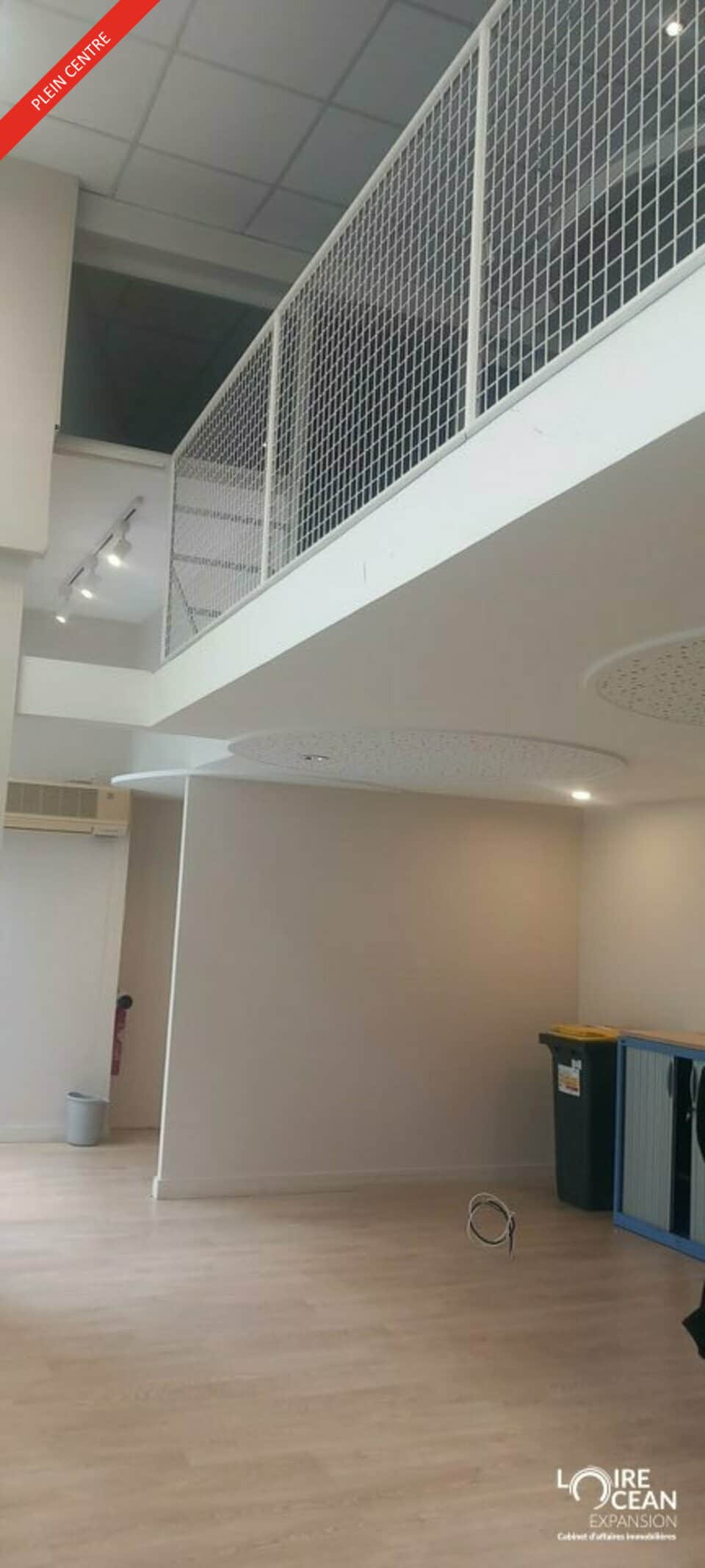Local commercial · 147 m² · Achat des murs — photo 1