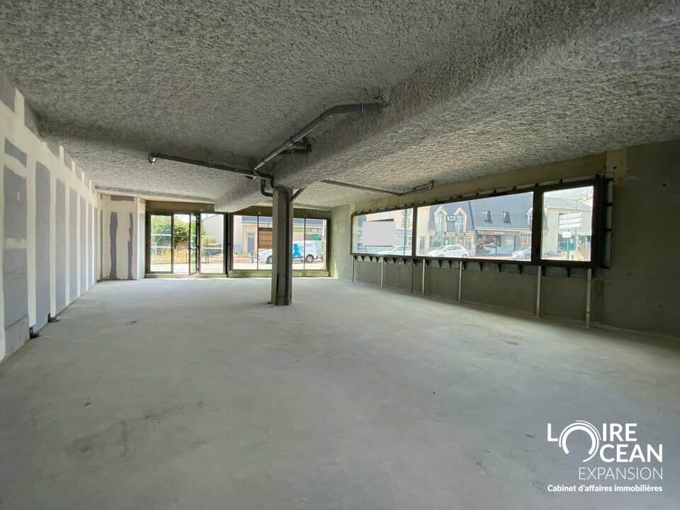 Local commercial · 114 m² · Achat des murs — photo 1
