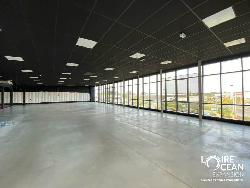 Local commercial · 720 m² · Location — photo 1