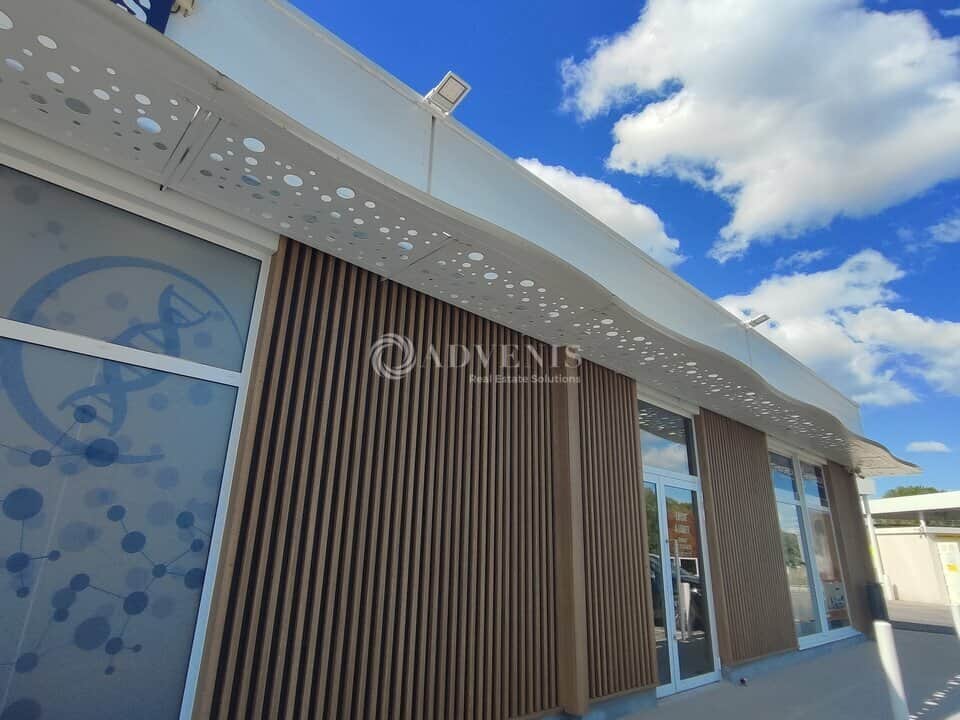 Local commercial · 167 m² · Location — photo 1