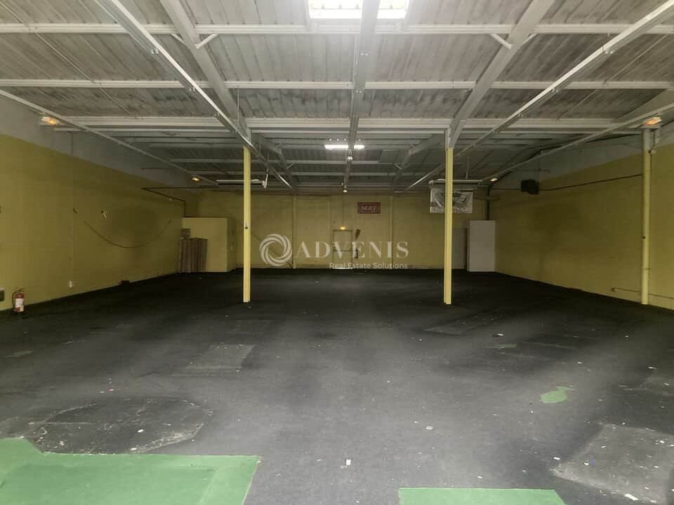 Local commercial · 444 m² · Location — photo 1