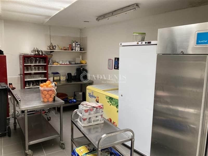 Local commercial · 250 m² · Achat des murs — photo 1